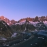 Erstes Sonnenlicht erleuchtet die Berge oberhalb dem Finsteraargletscher und dem Lauteraargletscher